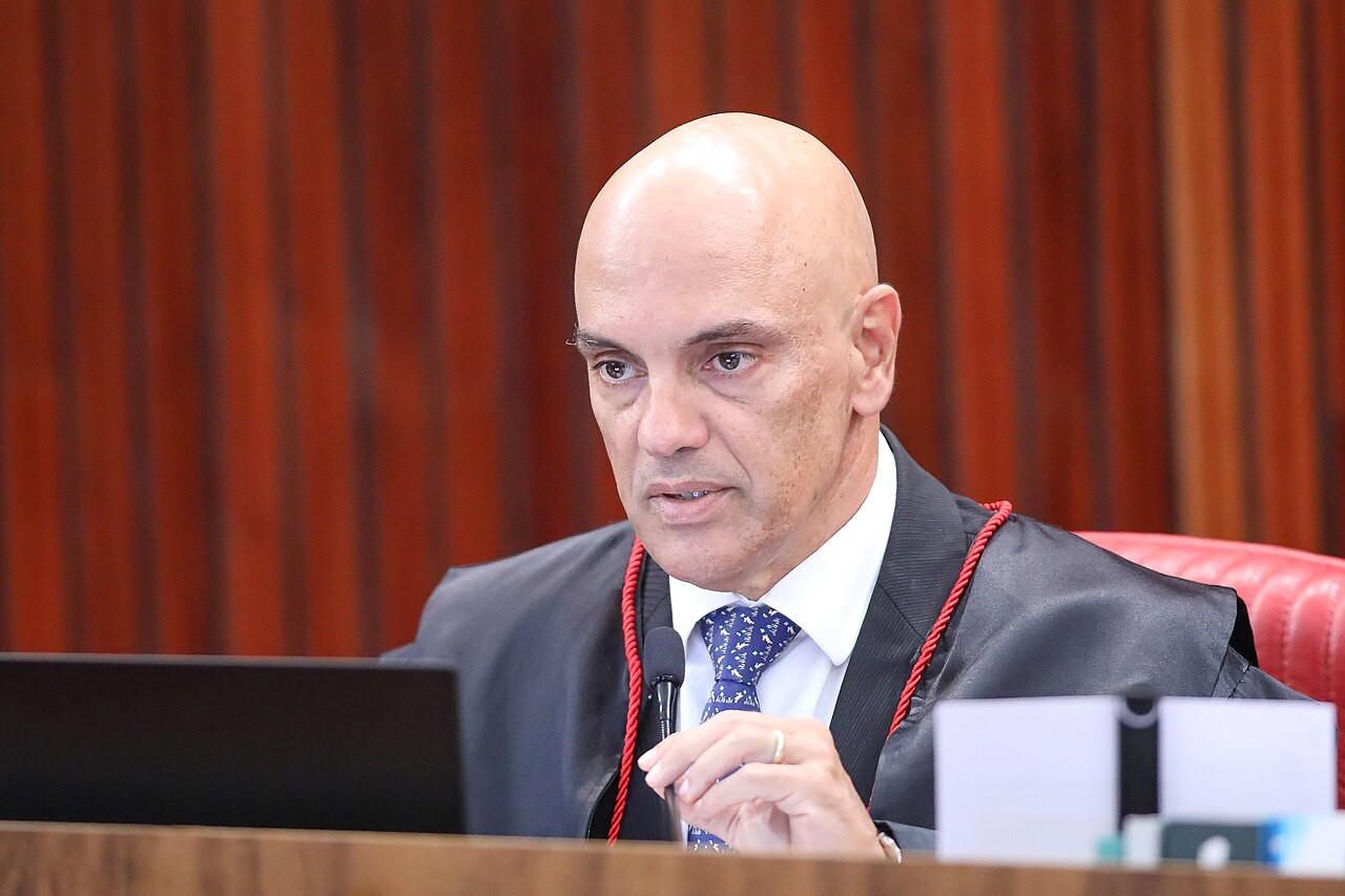 Alexandre de Moraes em sessão do TSE em fevereiro de 2023